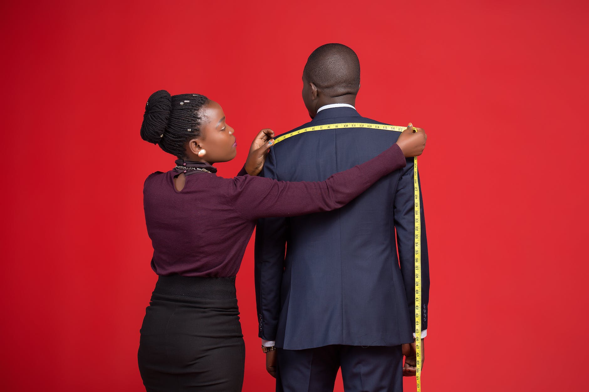 how much does it cost to tailor a suit