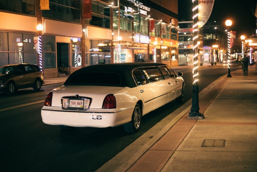 How Much Does It Cost to Rent a Limo?
